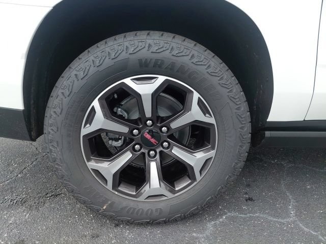 New 2026 Summit White GMC AT4 Ultimate image 5