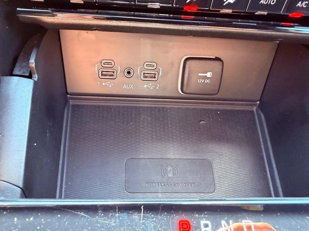 Used 2024 White Jeep Altitude X image 25