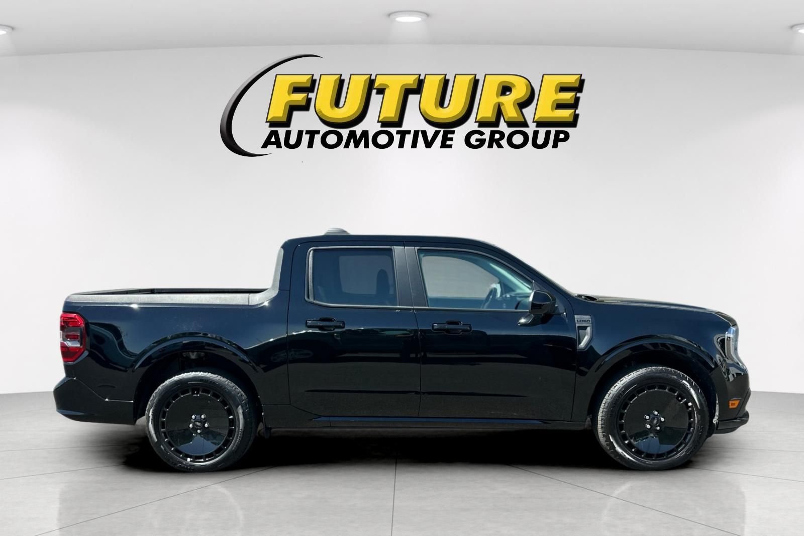 Used 2026 Black Ford Lobo Standard image 2