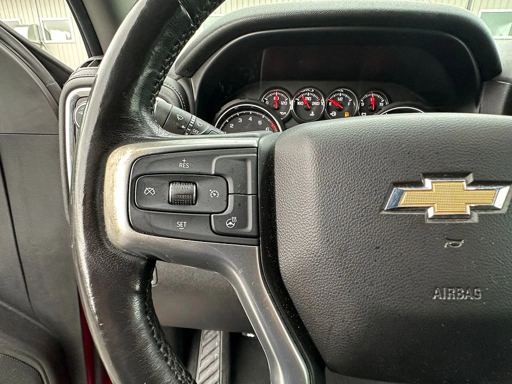 Used 2019 Red Chevrolet LT image 37