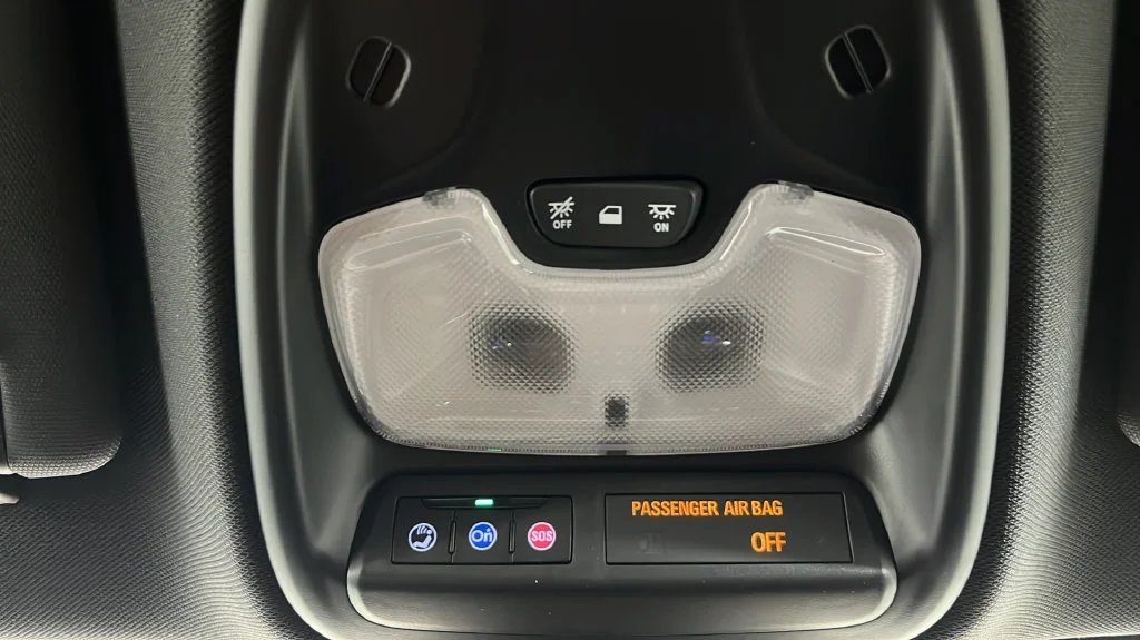 New 2026 Summit White Chevrolet Trail Boss image 29