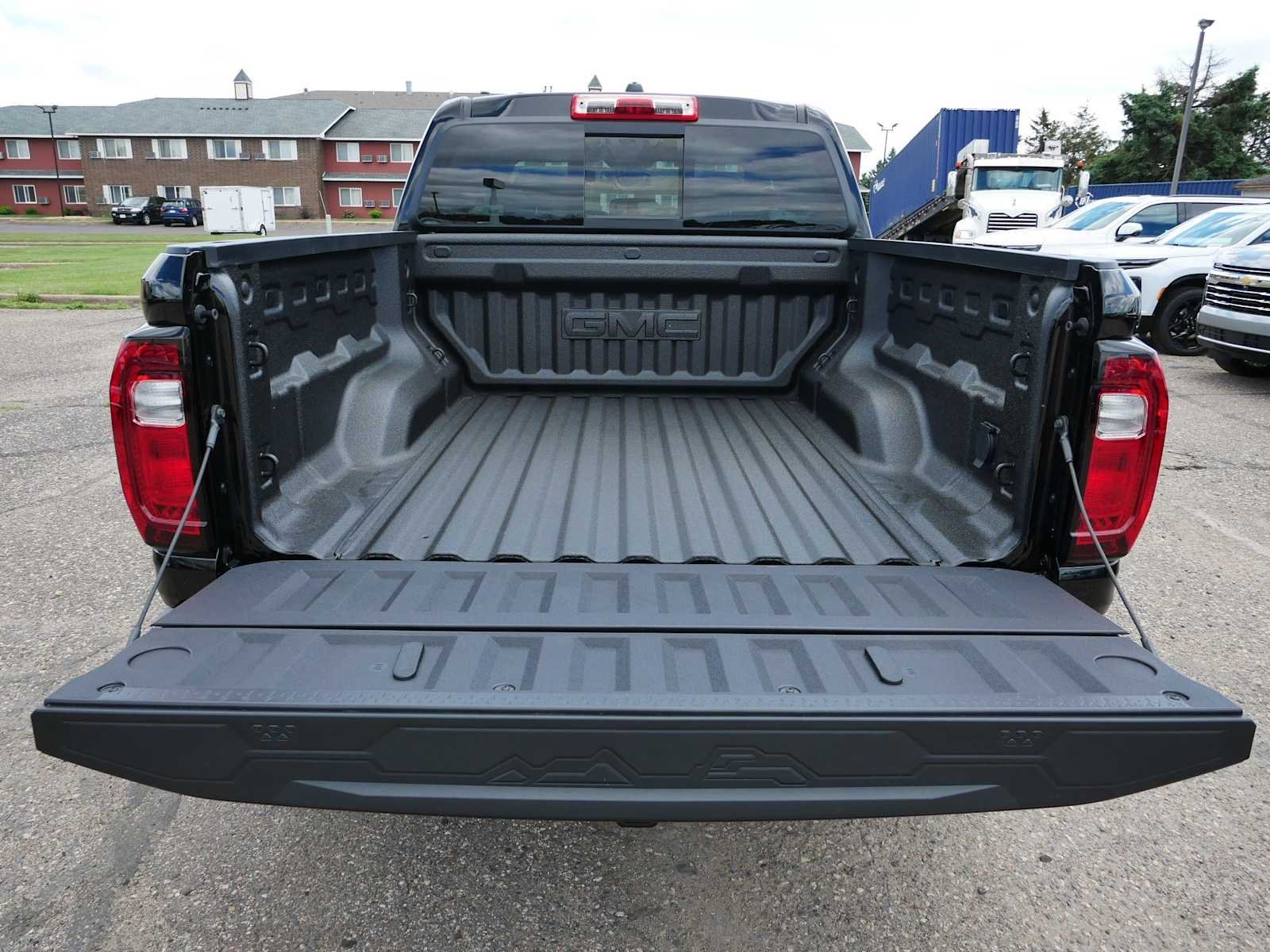 2026 GMC Canyon Denali - Photo 10