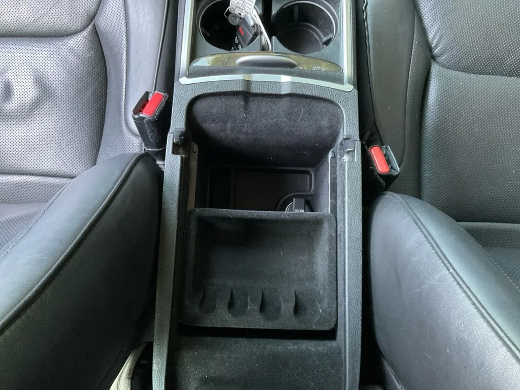 Used 2018 Gray Chrysler Limited image 11