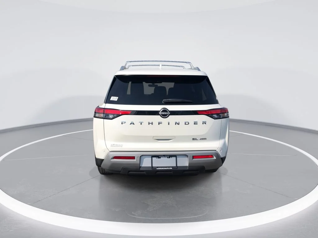 Used 2023 White Nissan SL image 7