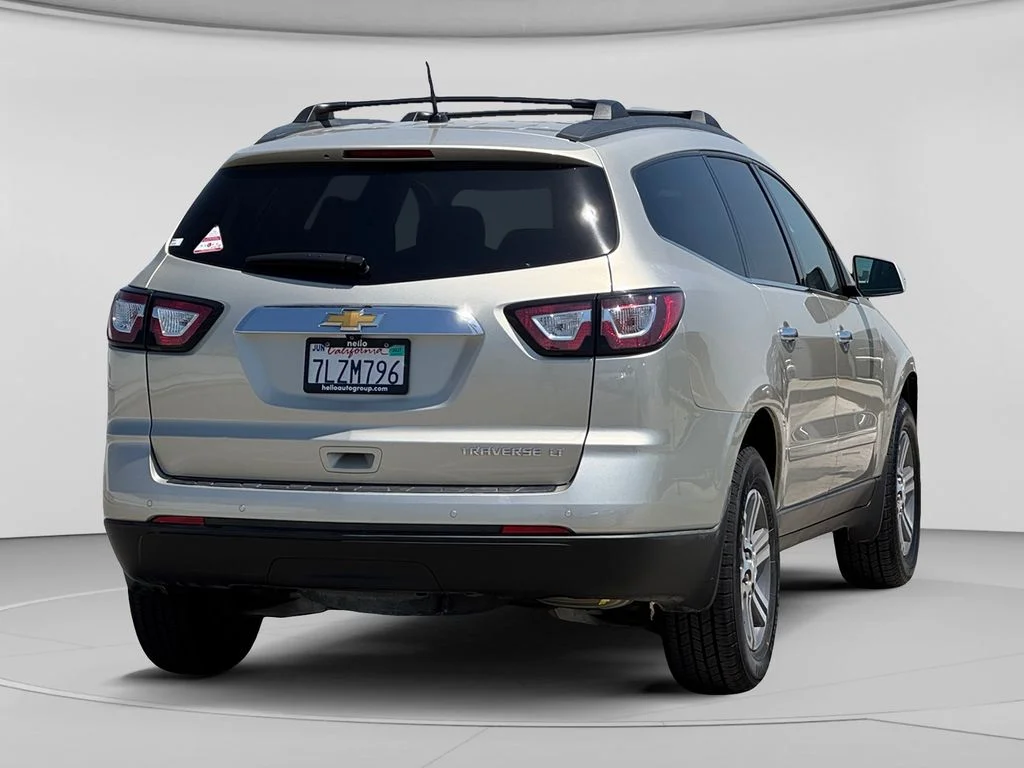 Used 2015 Gold Chevrolet 2LT image 34