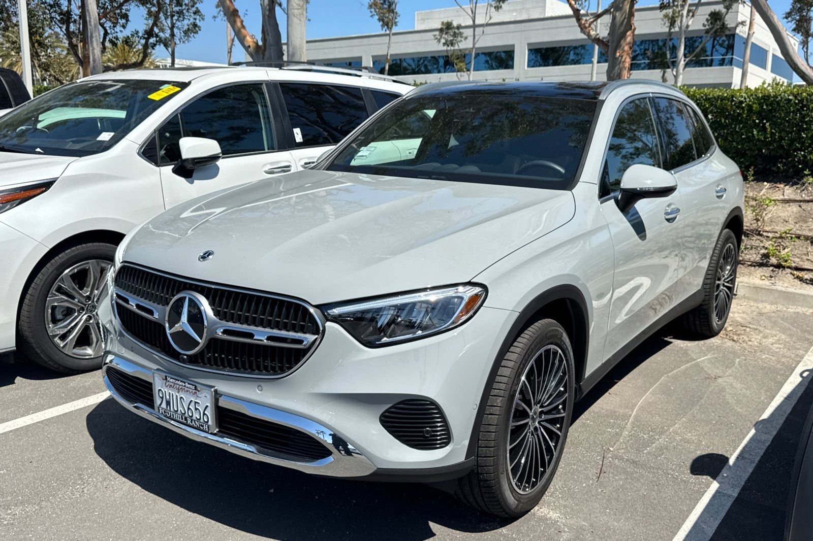 2026 Mercedes-Benz GLC GLC 300's photo