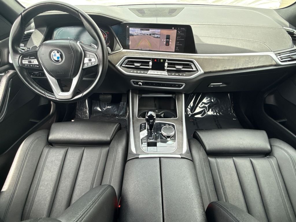 Used 2022 Jet Black BMW sDrive40i image 19