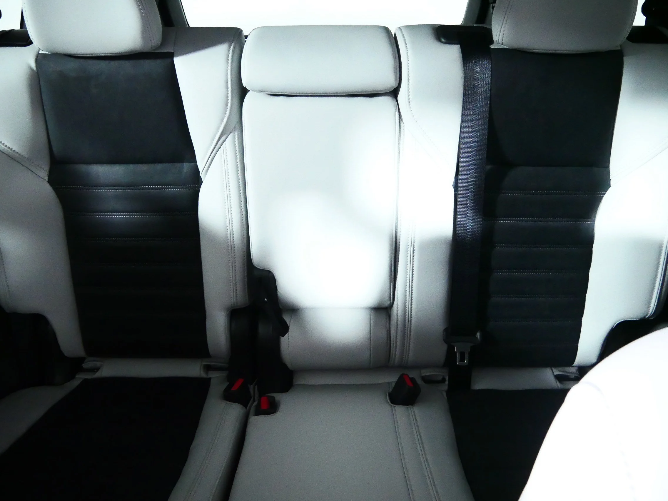 New 2026 Black Diamond Mitsubishi SE S-AWC image 3
