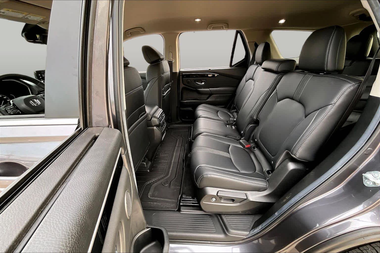 Certified Used 2025 GRAY Honda EX-L image 18