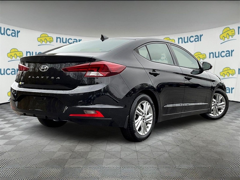 2020 Hyundai Elantra Value Edition photo 4