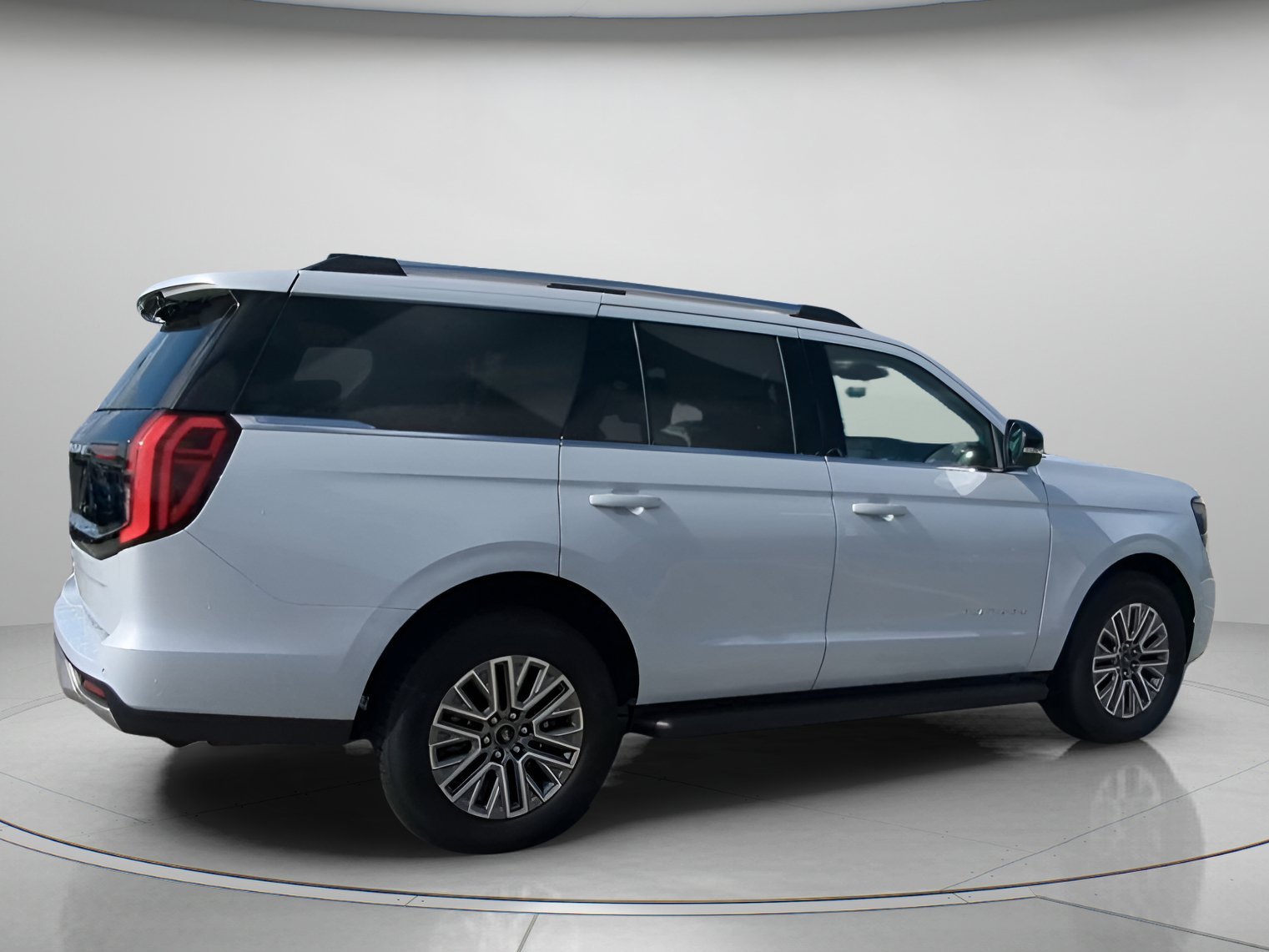 New 2026 Space Silver Metallic Ford Platinum® image 26