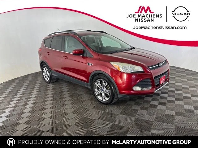 Used 2013 Red Ford SE image 1