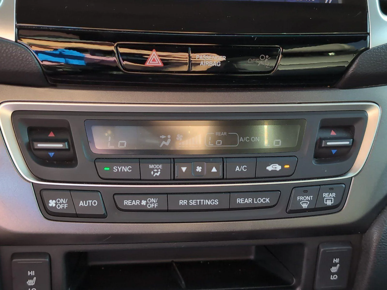 Used 2018 Crystal Black Pearl Honda EX-L image 24