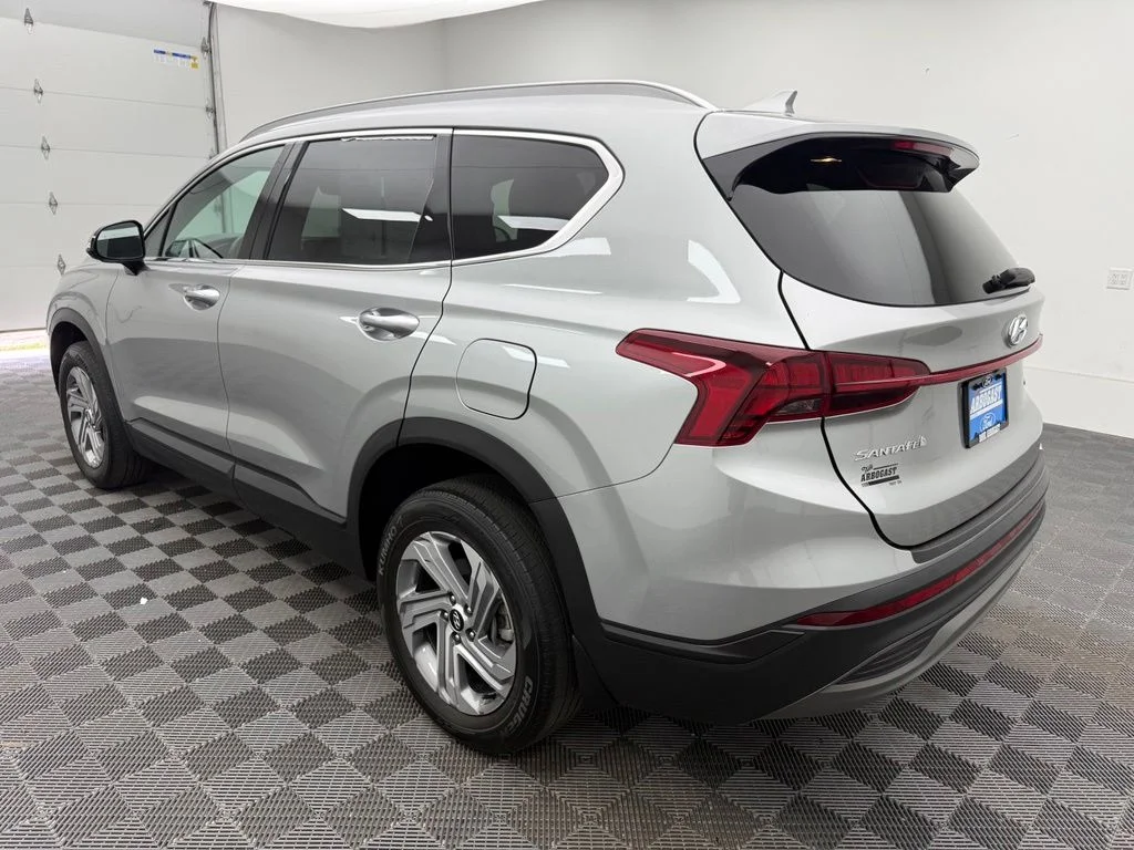 Used 2023 Silver Hyundai SEL image 12