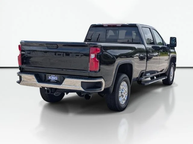New 2026 Black Chevrolet LT image 5