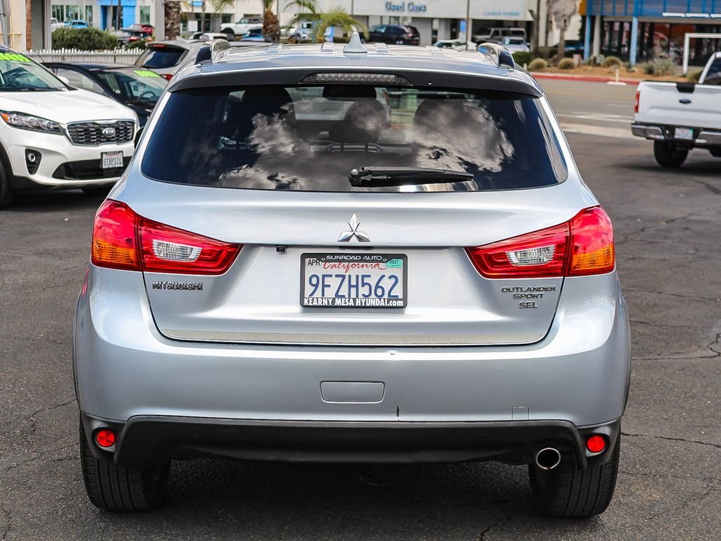 Used 2017  Mitsubishi SEL image 8