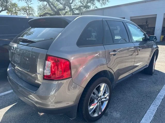 Used 2013 Black Ford SEL image 5