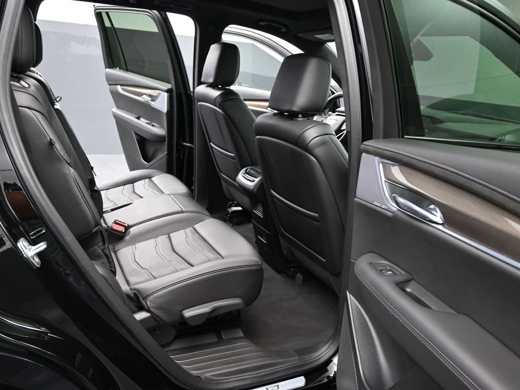 2025 Cadillac XT6 Sport - Photo 16