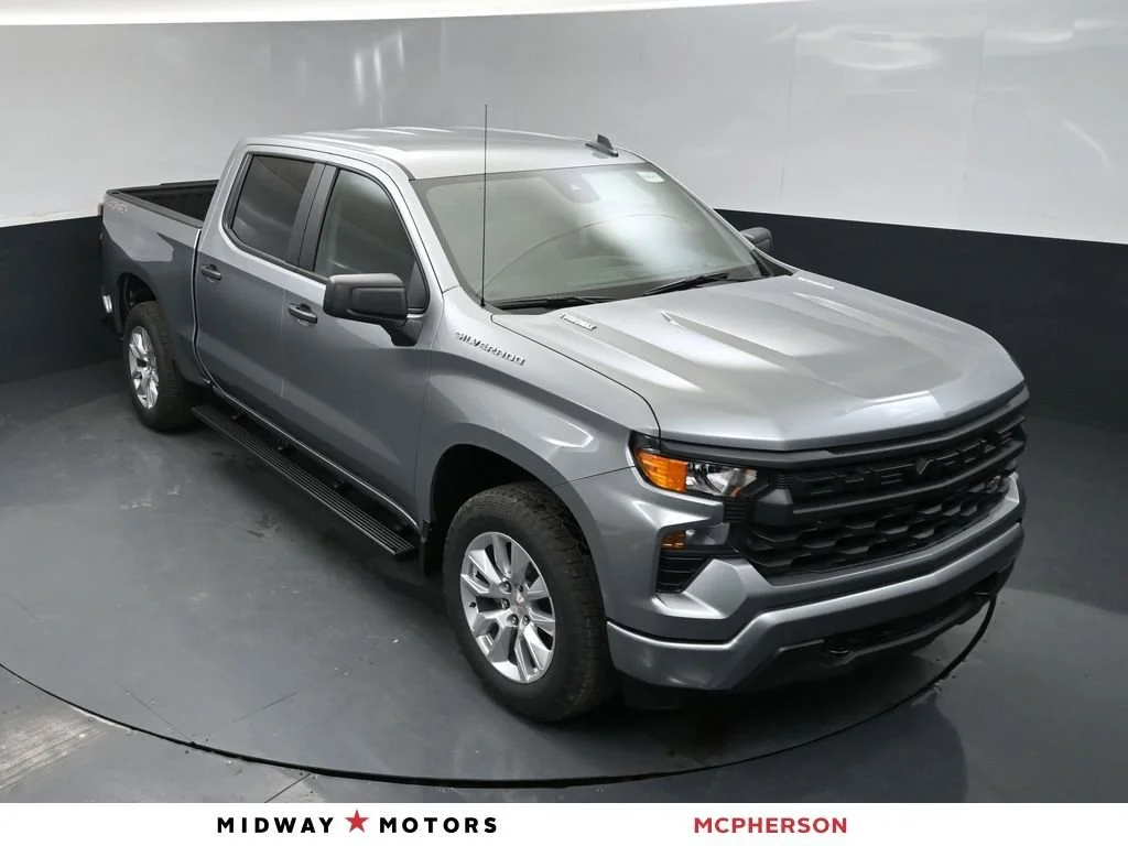 2026 Chevrolet Silverado 1500 Custom 4X4 Crew Cab Short Box's photo