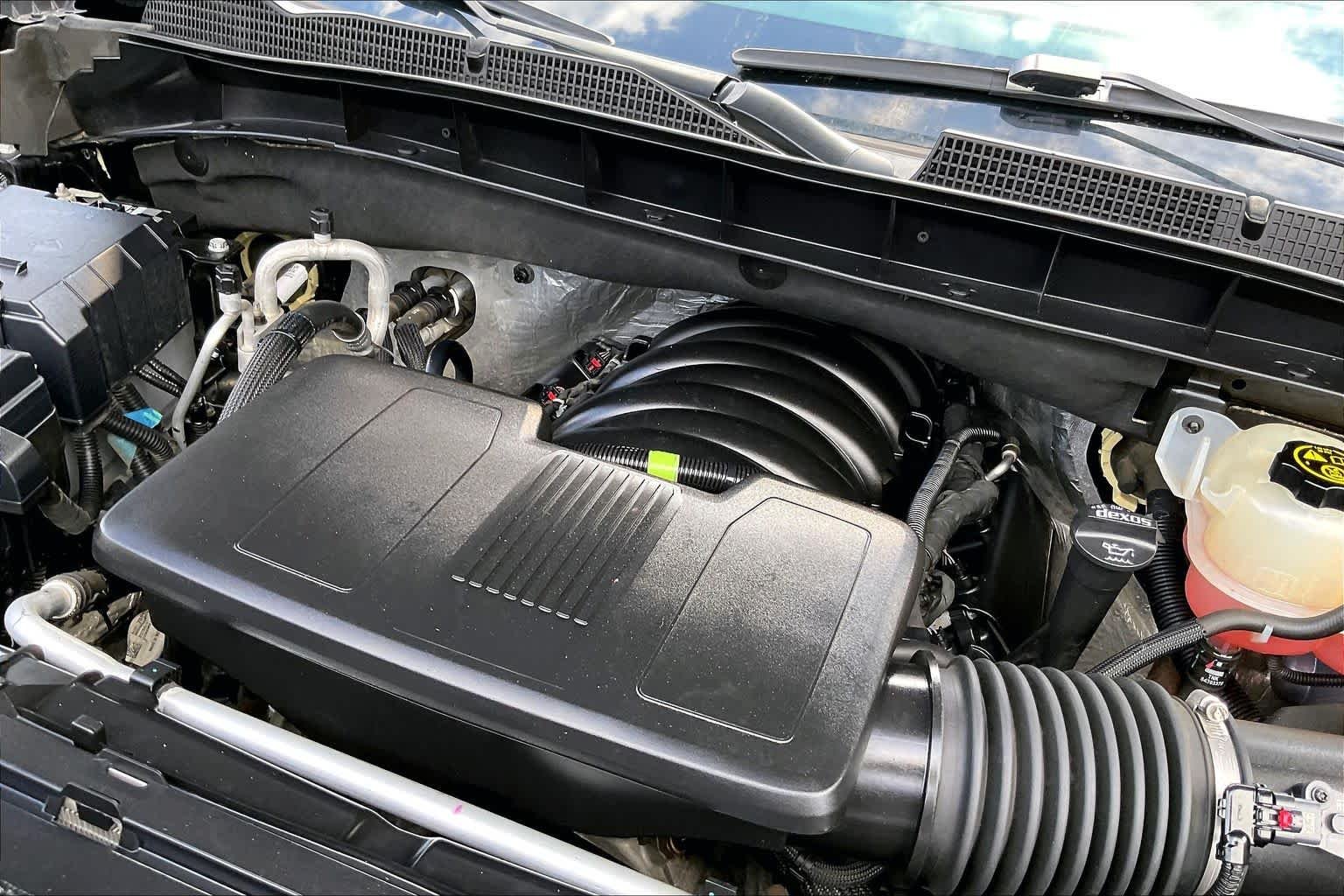 Used 2020 Carbon Black Metallic GMC AT4 image 32