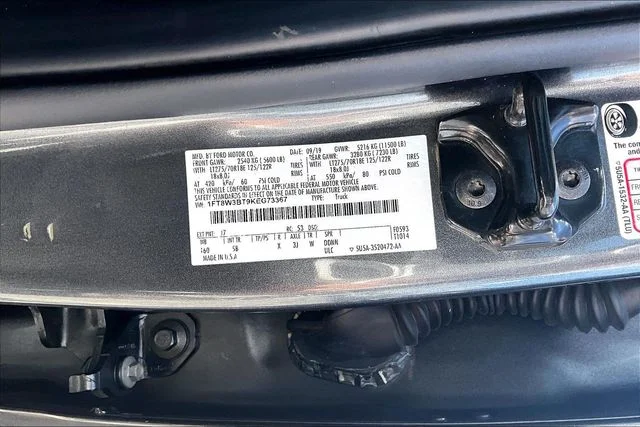 Used 2019 Magnetic Metallic Ford Lariat image 20