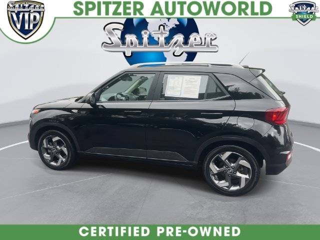 Used 2025 Black Hyundai SEL image 10