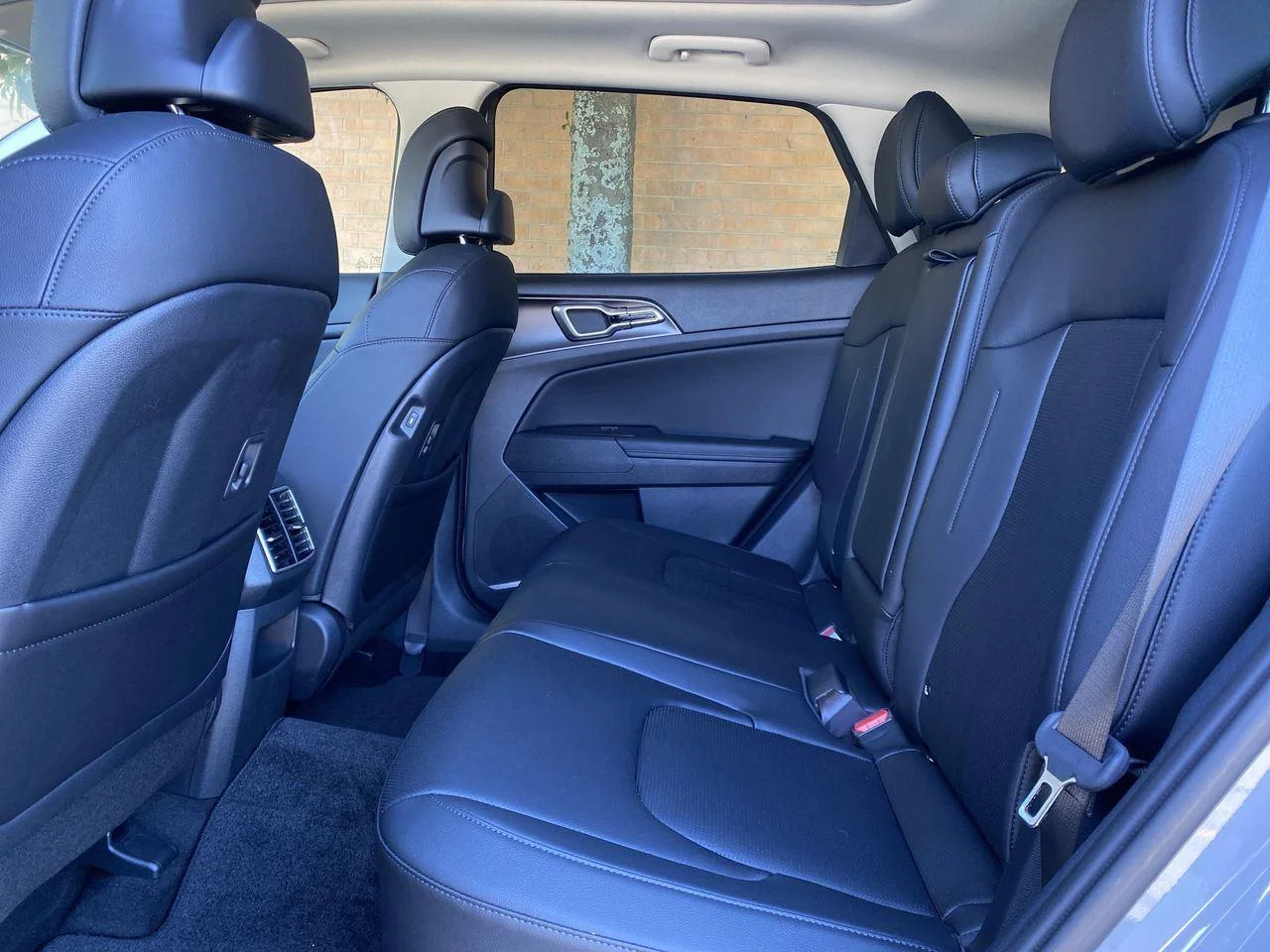 2026 Kia Sportage EX Hybrid - Photo 19