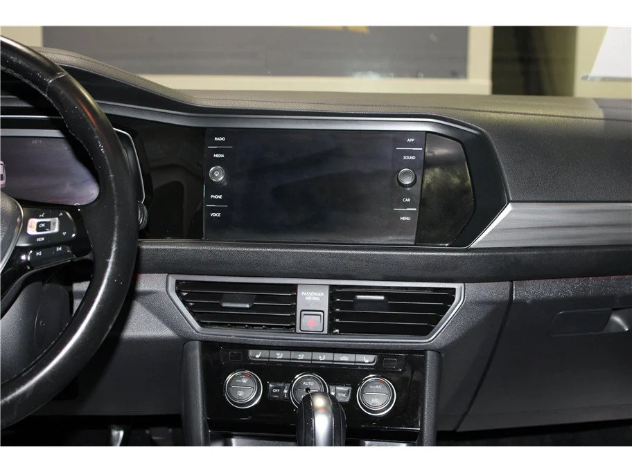 Used 2019 Red Volkswagen SEL image 16