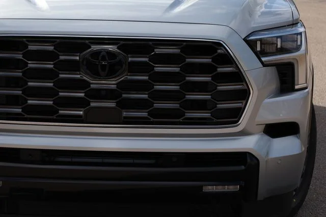 2026 Toyota Sequoia Platinum - Photo 19