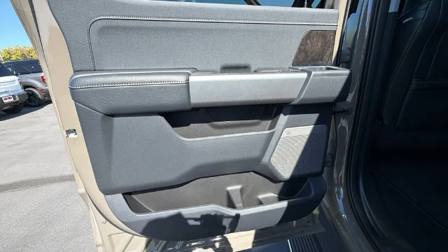 2026 Ford F-350 Super Duty Lariat - Photo 16