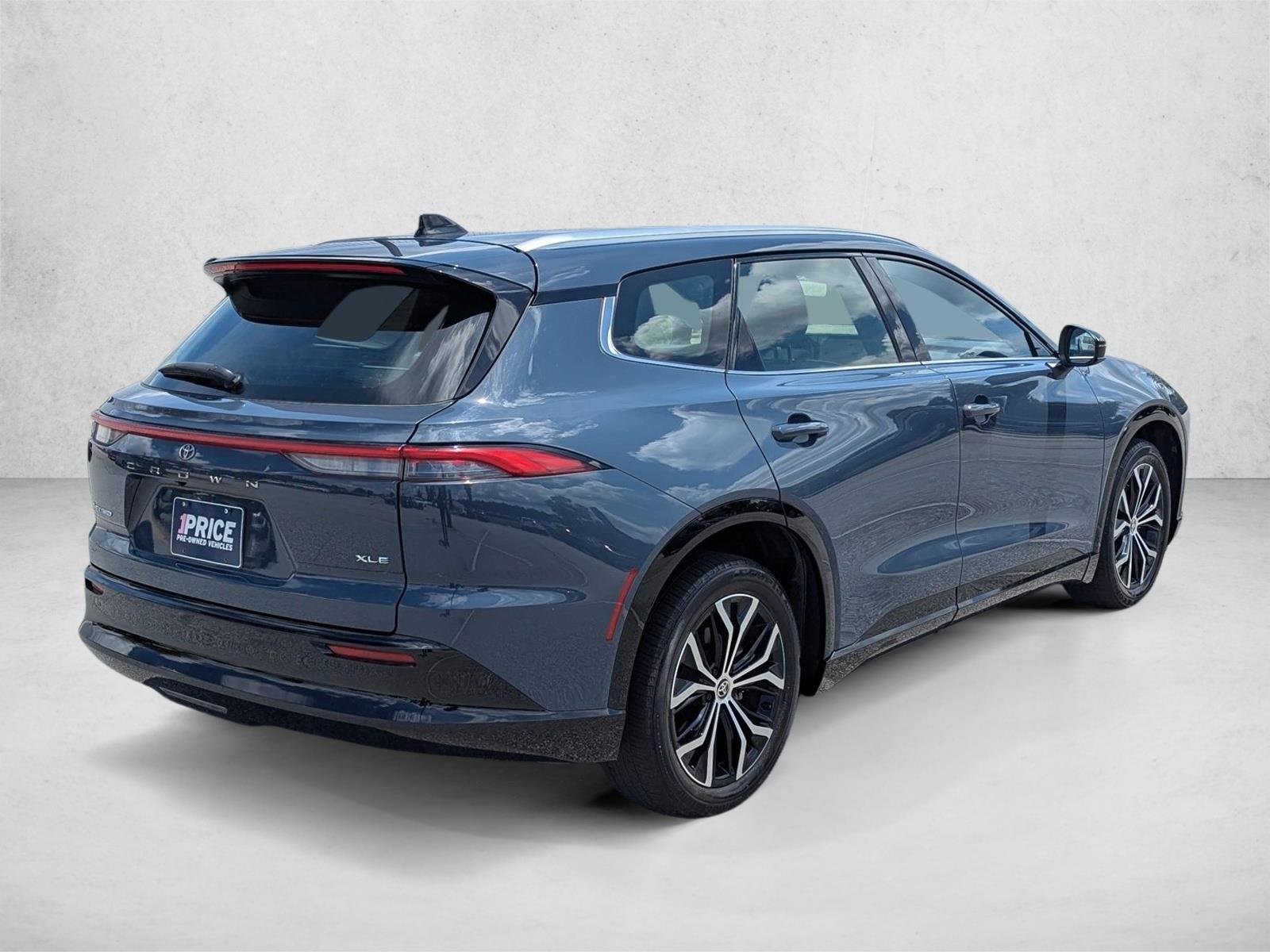 Used 2025 Storm Cloud Toyota XLE image 5