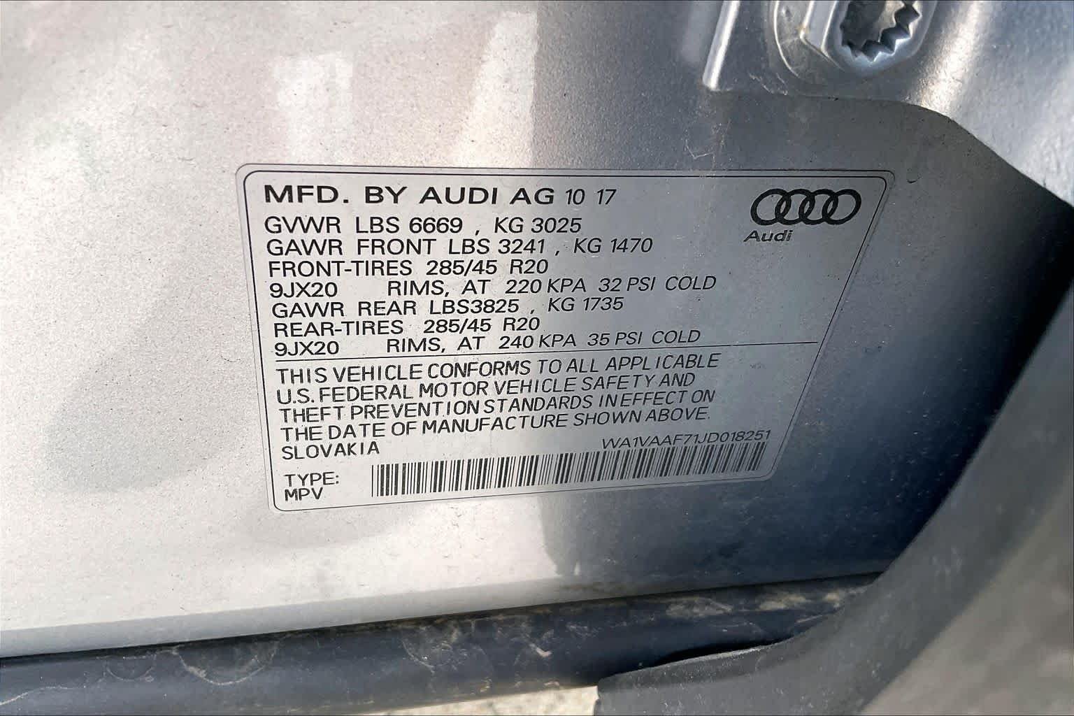 Used 2018 Florett Silver Metallic Audi Prestige image 33