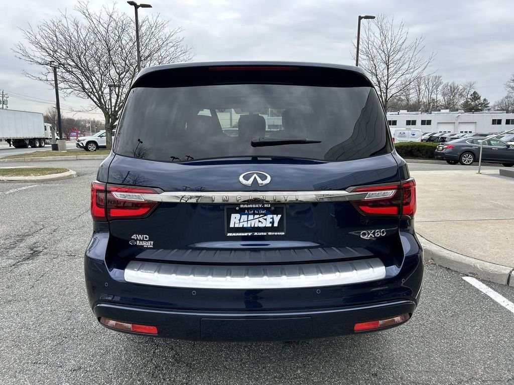 Certified Used 2023 Blue INFINITI Premium Select image 7