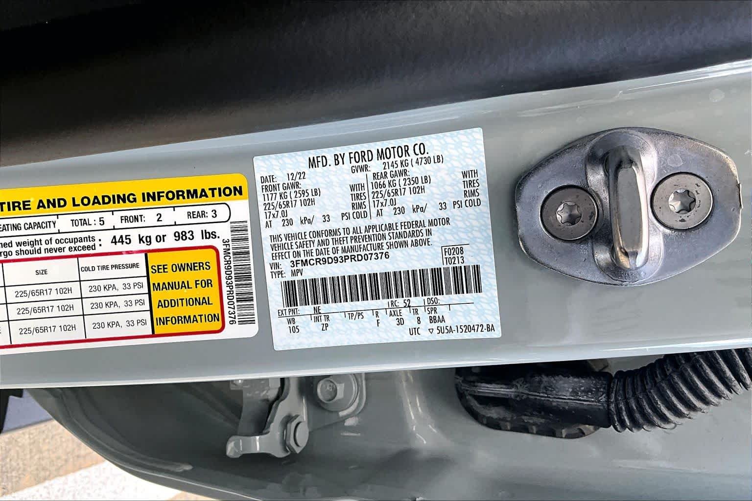 Used 2023 Cactus Gray Ford Badlands image 33