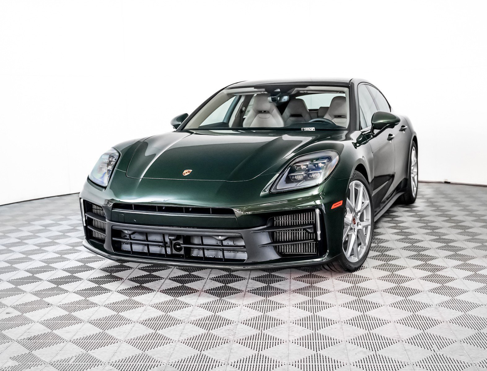 2026 Porsche Panamera Base