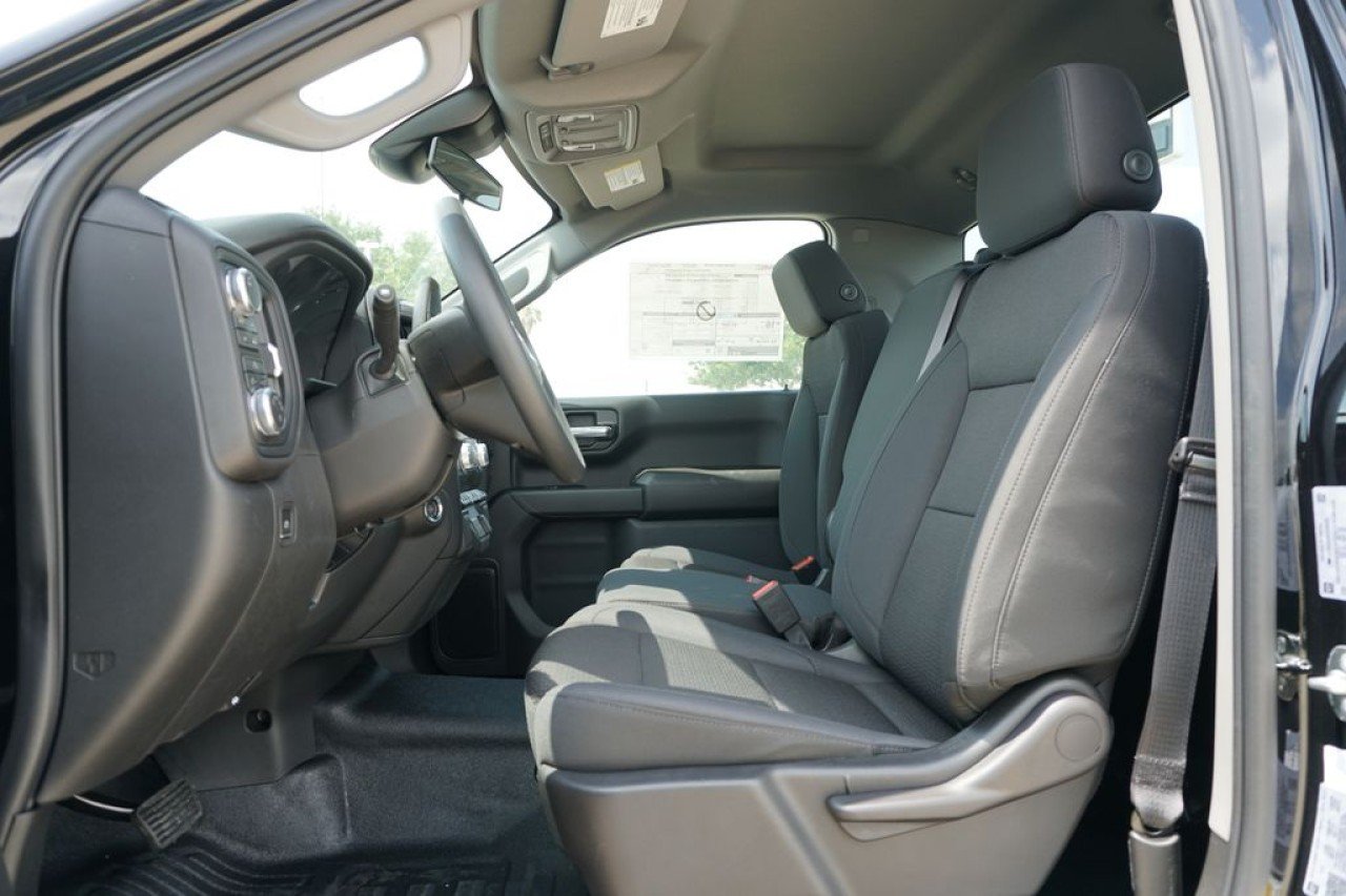 New 2026 Onyx Black GMC Pro image 15
