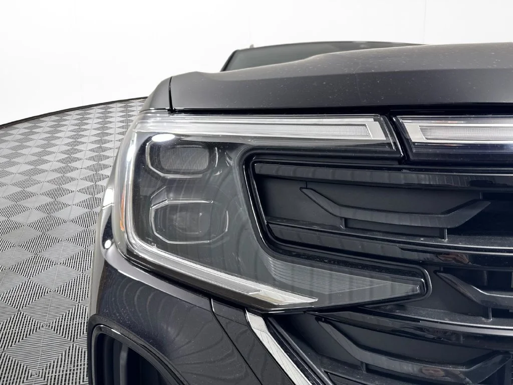 New 2026 Black Volkswagen SE w/Technology image 17