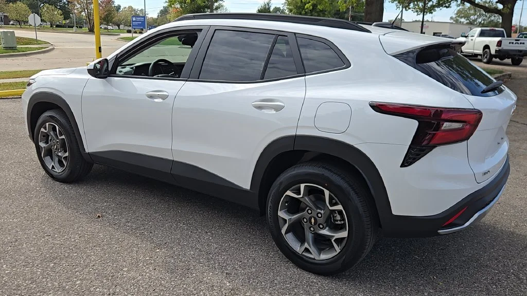 2026 Chevrolet Trax LT - Photo 27