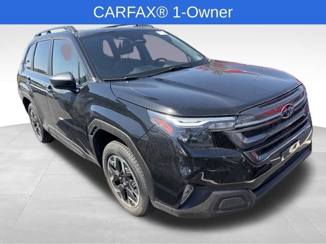 2025 Subaru Forester Premium's photo