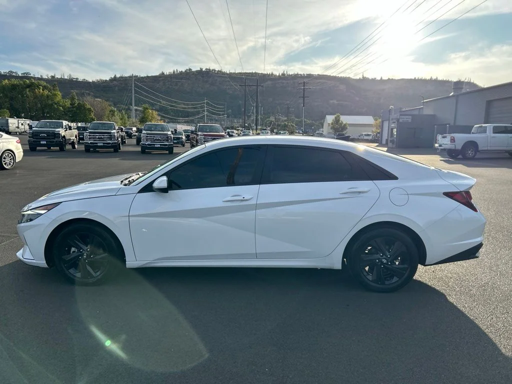 Used 2022 Gray Hyundai SEL image 10