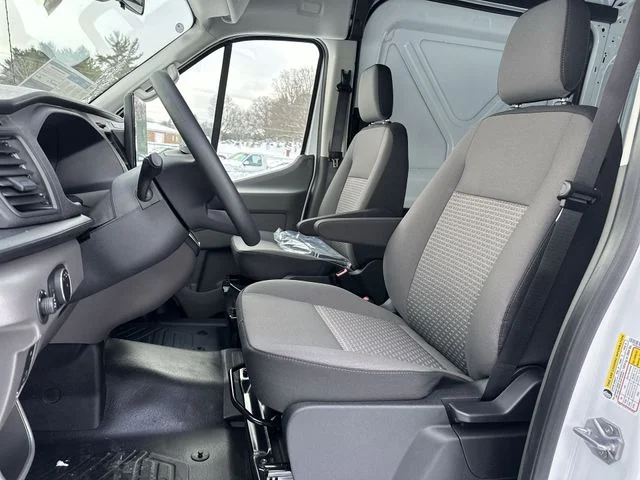 New 2026 Oxford White Ford Cargo Van image 16