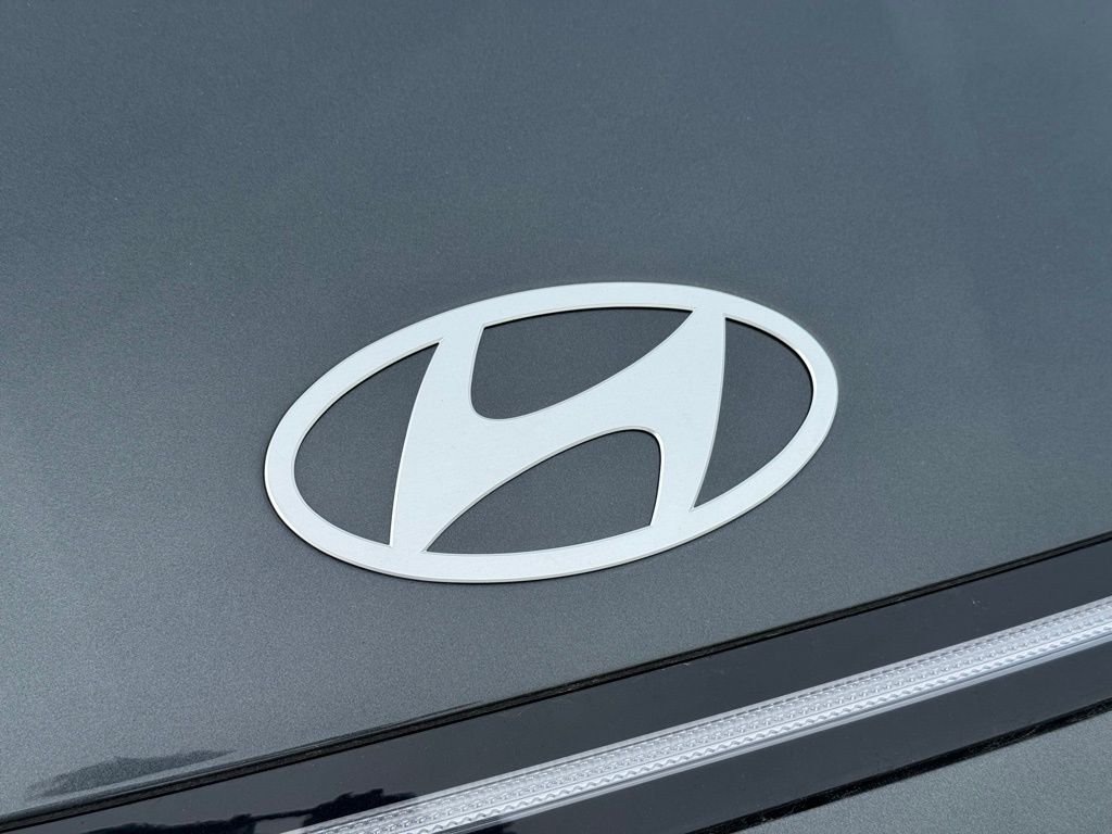 Used 2026 Gray Hyundai SE image 6