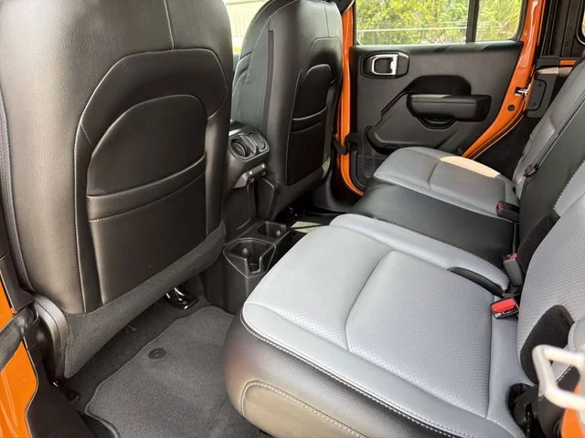 Used 2025 Orange Jeep Sport S image 11