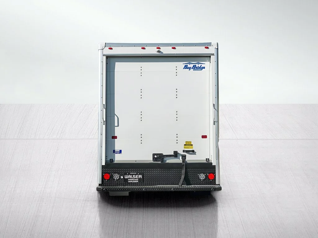 New 2026 Summit White Chevrolet 1WT image 4