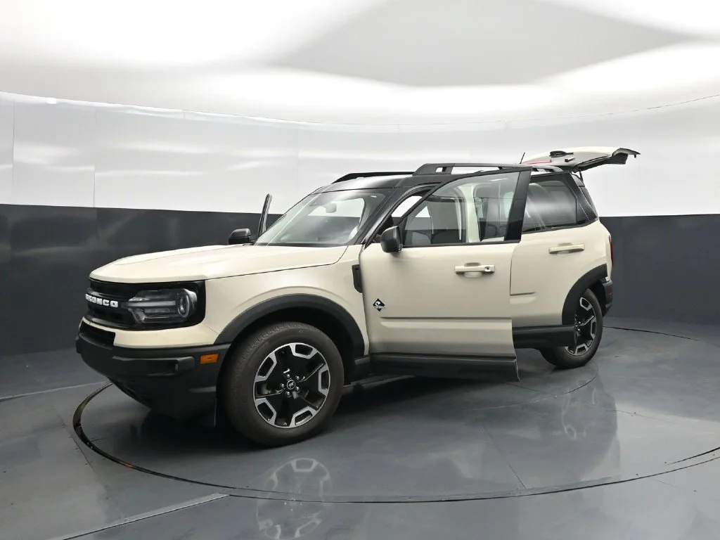 Used 2024 Beige Ford Outer Banks image 28