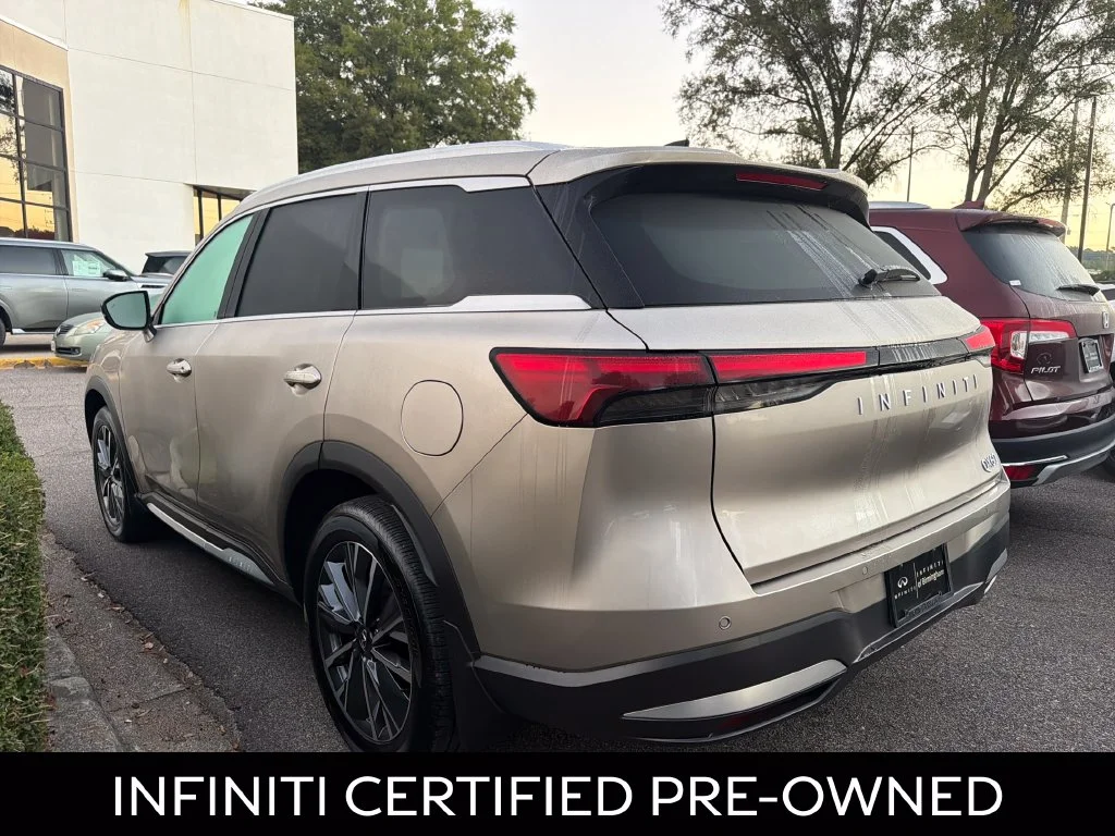 Certified Used 2026 Warm Titanium INFINITI LUXE image 5