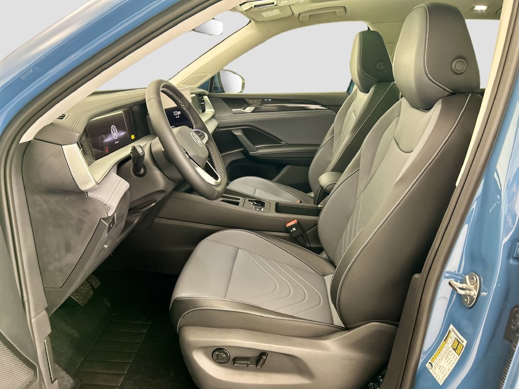New 2026 Blue Volkswagen SE image 17