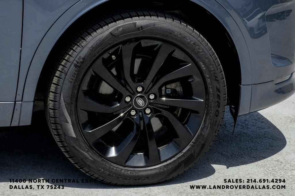 Certified Used 2023 Byron Blue Metallic Land Rover SE R-Dynamic image 58