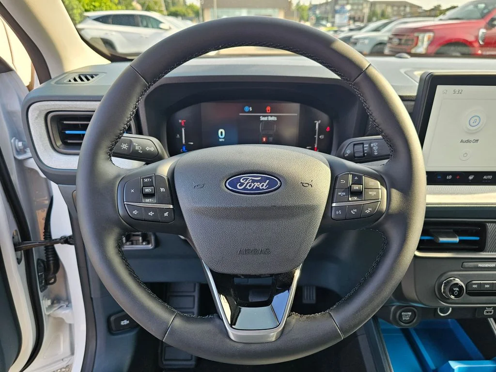 New 2025 Oxford White Ford XLT image 25