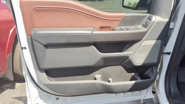 Used 2023 White Ford Lariat image 14